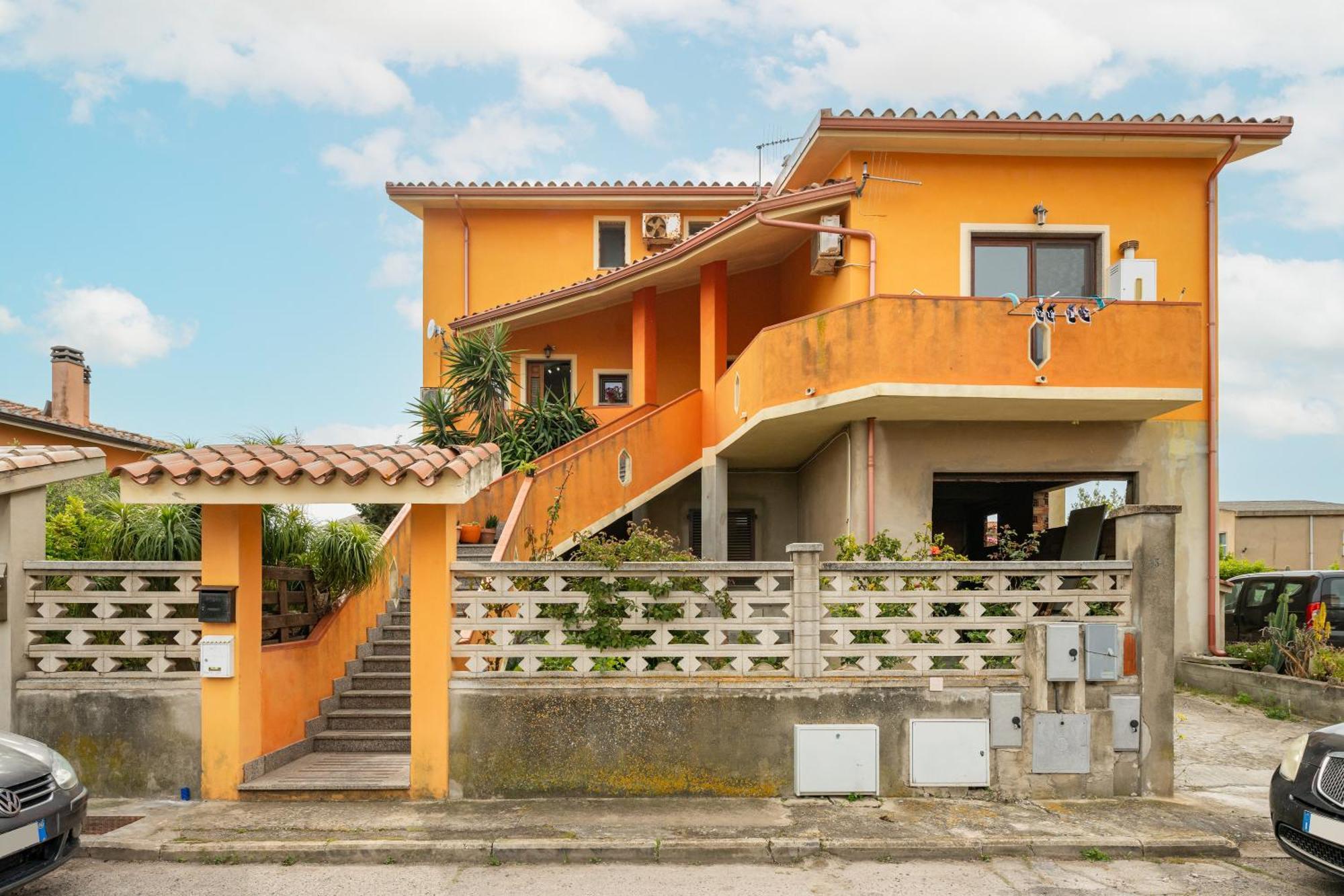 Gaia Casa Vacanze Villa San Giovanni Suèrgiu Eksteriør bilde